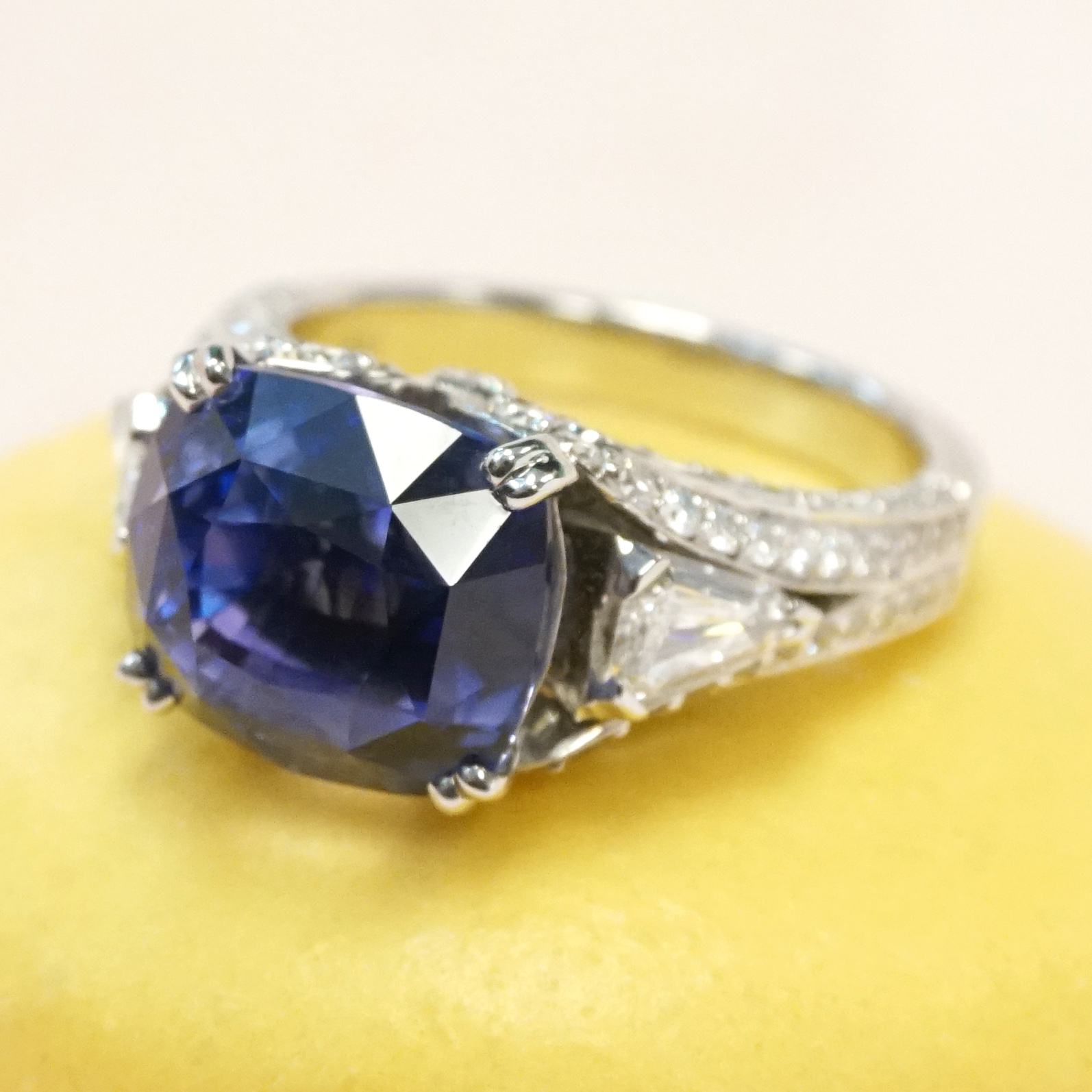 9 Carat Blue Sapphire and Diamond Fashion Ring Joseph Jewelry