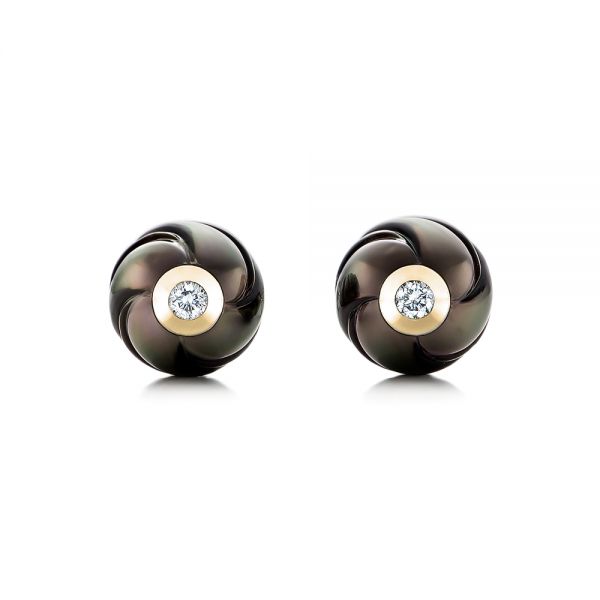 18k Yellow Gold 18k Yellow Gold Carved Black Pearls And Diamond Stud Earrings - Three-Quarter View -  101963