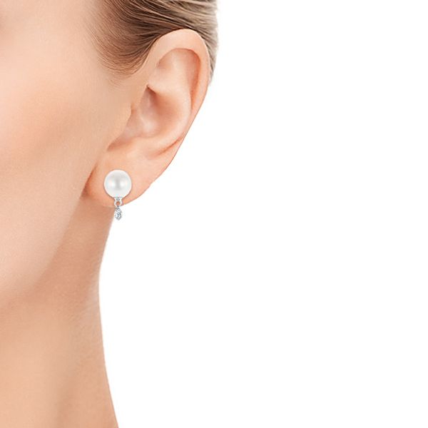  Platinum Platinum Pearl And Diamond Earrings - Hand View -  101508