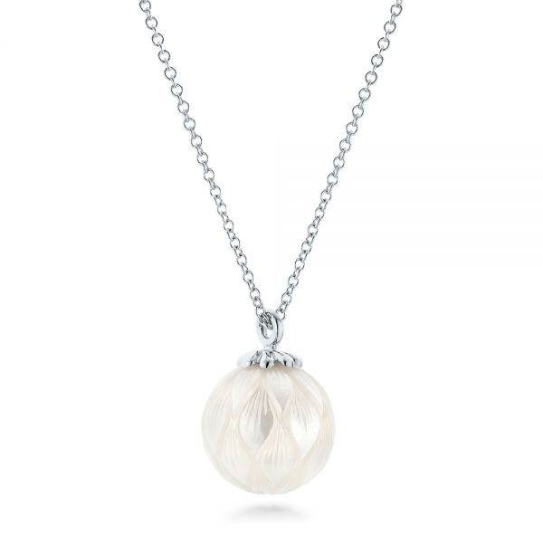  Platinum Platinum Carved Fresh White Pearl Pendant - Flat View -  102570