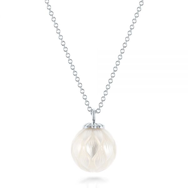 Carved Fresh White Pearl Pendant - Image