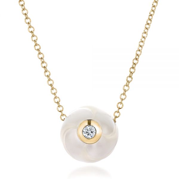 18k Yellow Gold 18k Yellow Gold Carved Fresh White Pearl And Diamond Pendant - Three-Quarter View -  100345