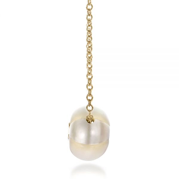 14k Yellow Gold 14k Yellow Gold Carved Fresh White Pearl And Diamond Pendant - Side View - 100330