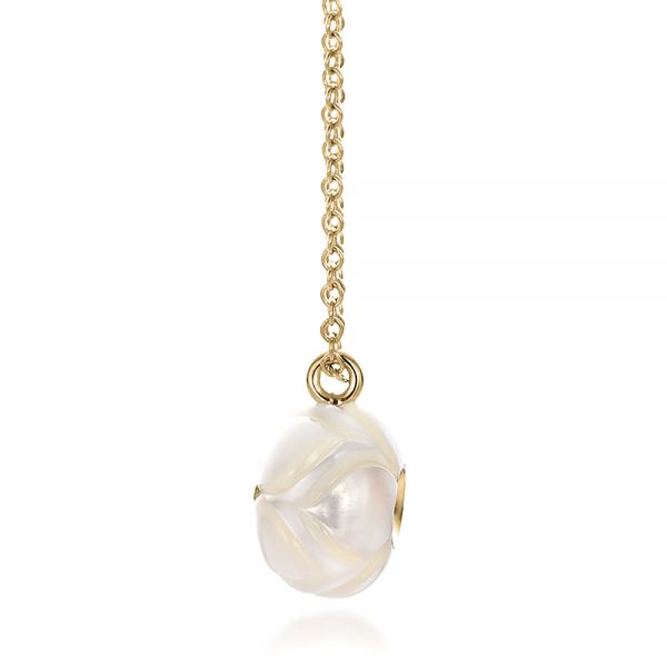 14k Yellow Gold 14k Yellow Gold Carved Fresh White Pearl And Diamond Pendant - Side View - 100347