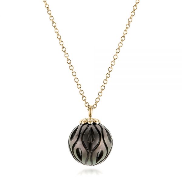 18k Yellow Gold 18k Yellow Gold Carved Tahitian Pearl Pendant - Three-Quarter View -  102577