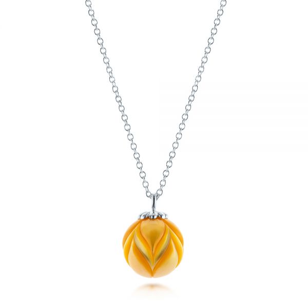  Platinum Platinum En Pearl Tulip Pendant - Three-Quarter View -  103247