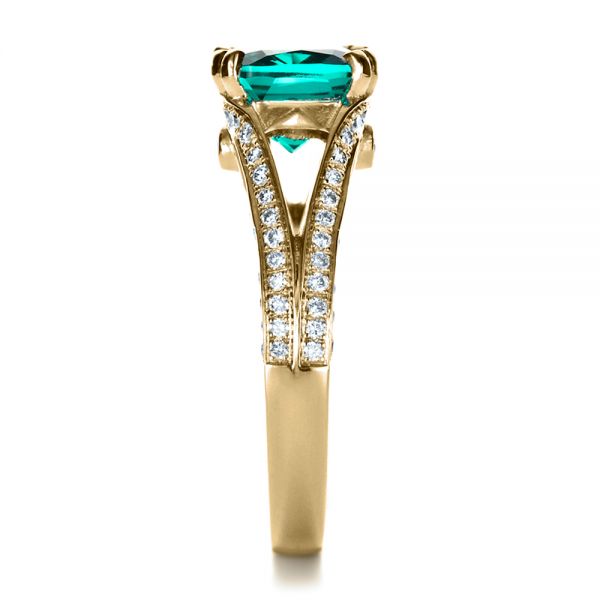 18k Yellow Gold 18k Yellow Gold Custom Emerald And Diamond Ring - Side View - 1201