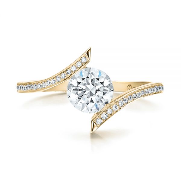 Pavé Diamond Solitaire Engagement Ring Set