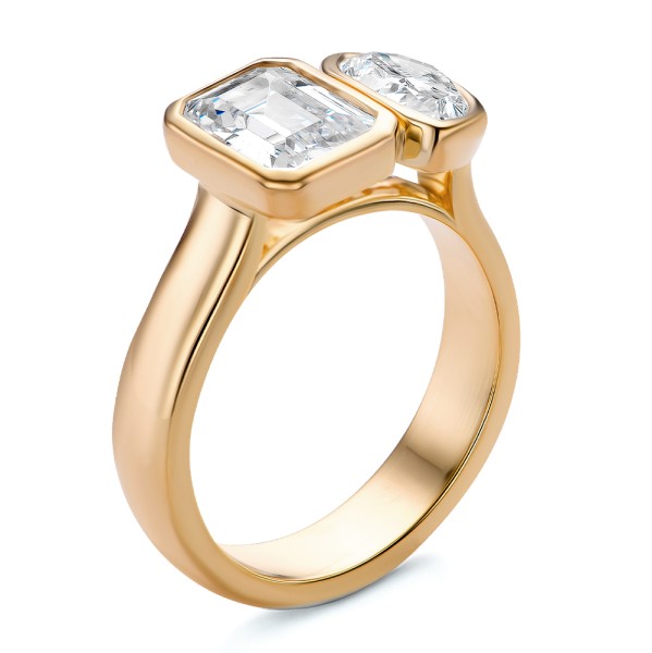 Pear and Emerald Toi et Moi Engagement Ring - Image