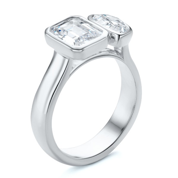 Pear and Emerald Toi et Moi Engagement Ring - Image