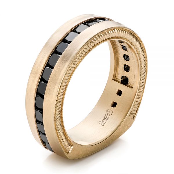 Qeshaun 14k Yellow Gold Men's Wedding Ring with Black Carbon Fiber Inl– The  Artisan Rings