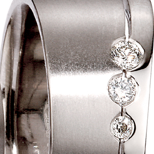 Men's Diamond Band - Three-Quarter View - 287