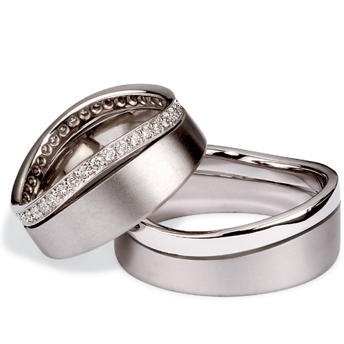 ... Jewelry â€º Men's Wedding Rings â€º Men's Platinum and Diamond Band