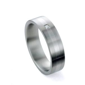 Men's Titanium, Palladium and Diamond Band - Image