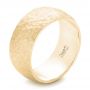 14k Yellow Gold 14k Yellow Gold Men's Hammered Matte Finish Wedding Band - Three-Quarter View -  102505 - Thumbnail