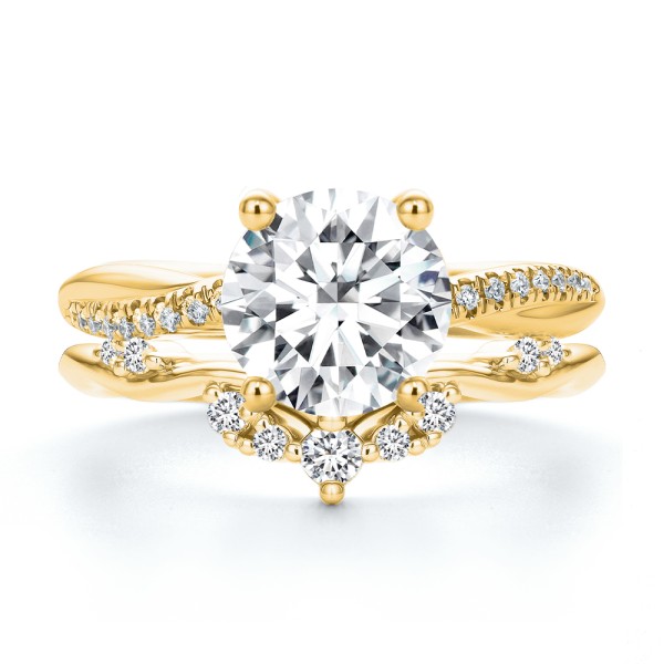 18k Yellow Gold 18k Yellow Gold Curvy Diamond Wedding Band - Top View - 107770