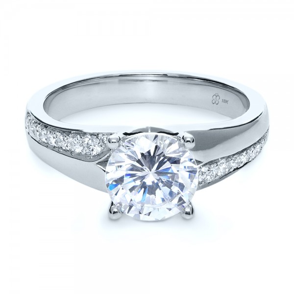 Custom Diamond Engagement Ring